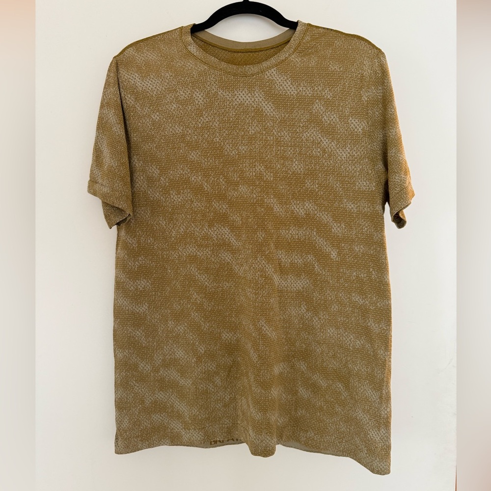 Lululemon Metal Vent Breathe